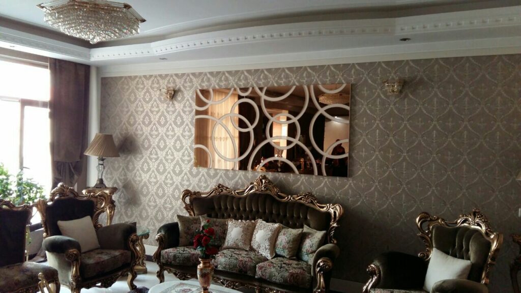 آینه دکوراتیو | کاربردهای آینه دکوراتیو | انواع و قیمت آینه دکوراتیو | ناطقی گلس