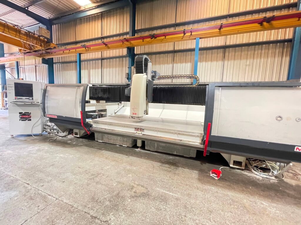 خدمات شیشه و آینه | شیشه و آینه شرق تهران | نصب و قیمت شیشه و آینه | ناطقی گلس