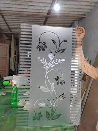 حکاکی روی شیشه | حکاکی روی شیشه چیست | کاربردهای حکاکی روی شیشه|ناطقی گلس